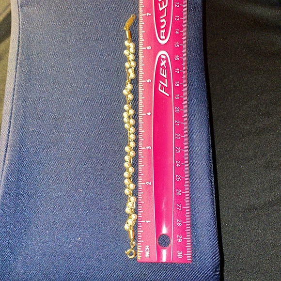 Vintage Napier brand necklace, bracelet and earring set.  Excellent condition. - Picture 6 of 10